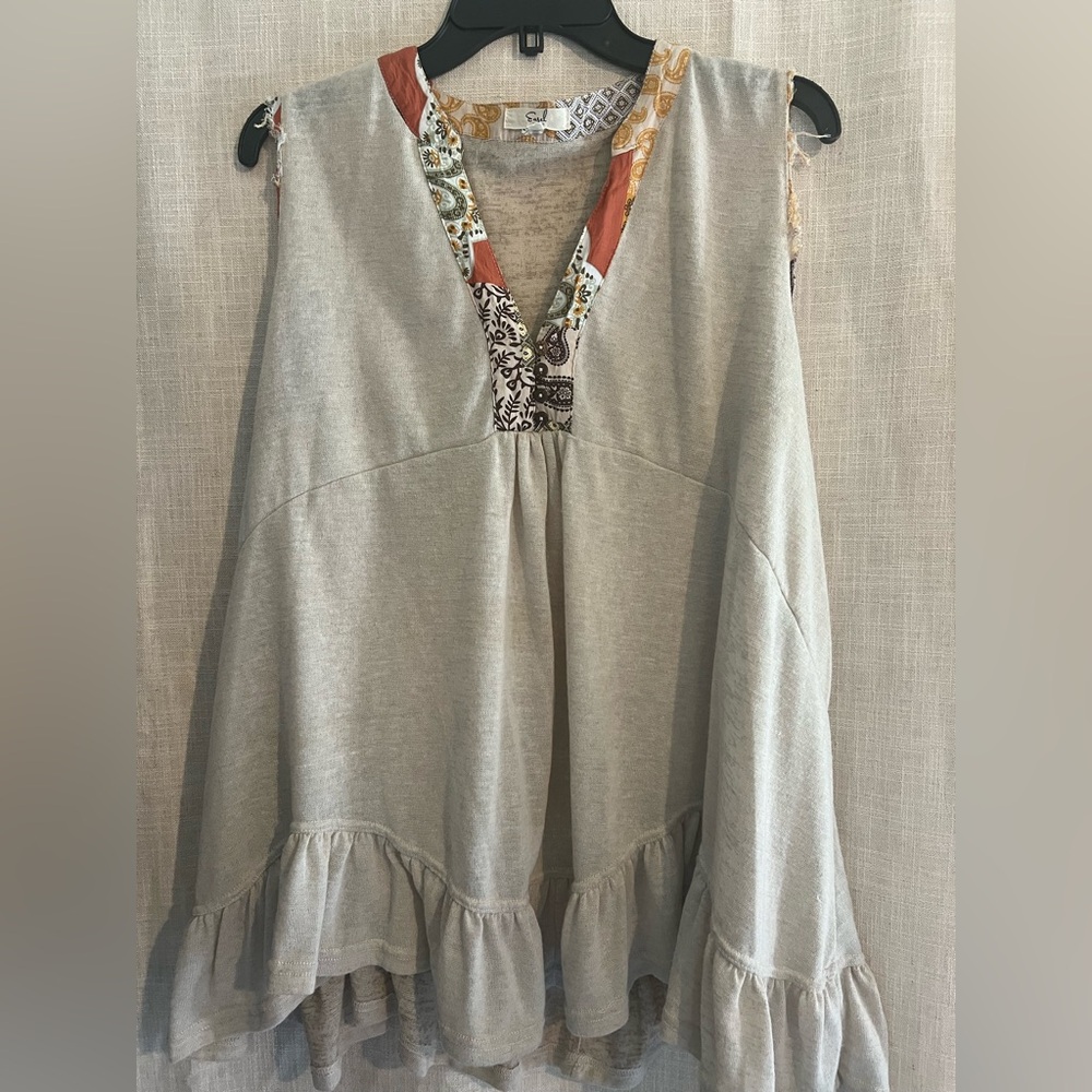 Easel beige Tunic with Patterned Trim